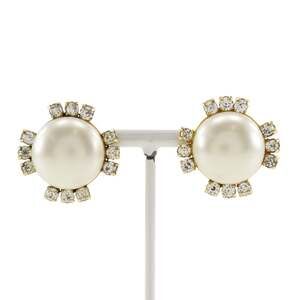 Chanel Clip-On Earrings Pearl #228784C72B